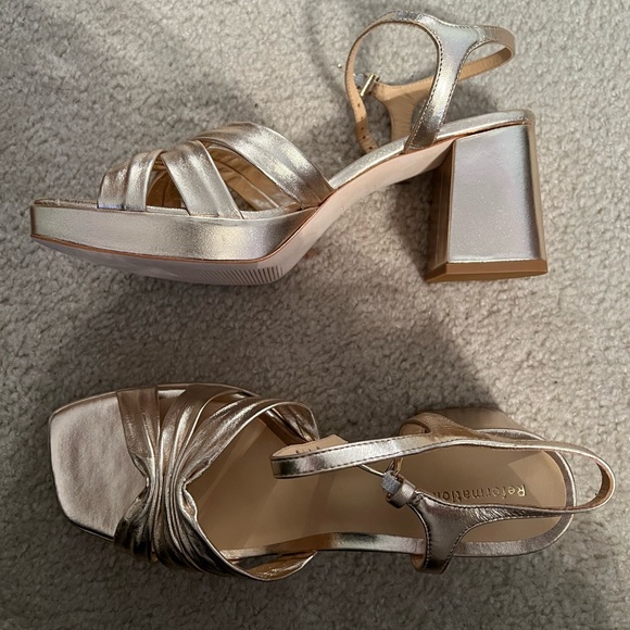 Never worn. Reformation Mazie Platform Heel in Gold Size 8 - Picture 3 of 6